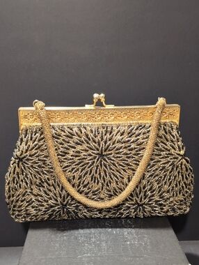 VGT, Walborg Black/Gold Starburst Glass Beaded Evening Wristlet Bag.